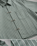 Pinstripe clasp shirt